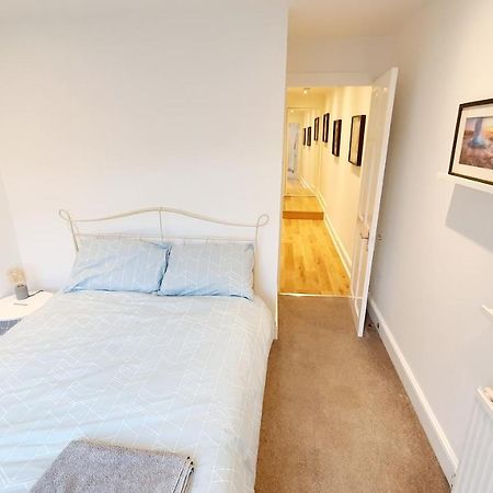 Lovely 2 Bedroom Period Garden Flat. Лондон Екстер'єр фото